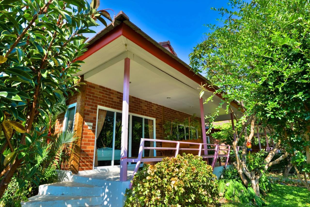 Theerama Cottage Suan Phueng Exterior foto